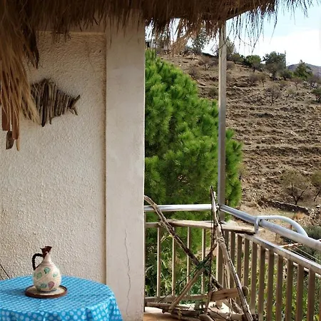 2 Bedrooms Appartement At Otzias 600 M Away From The Beach With Sea View Enclosed Garden And Wifi